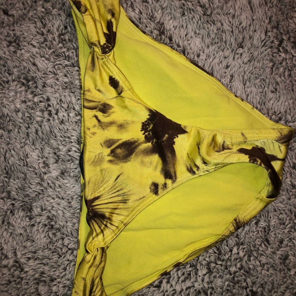 Sunflower patterned women’s bathing suit bottoms
